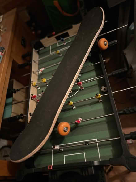 Photo of free Skateboard (Hollins BL9) #2