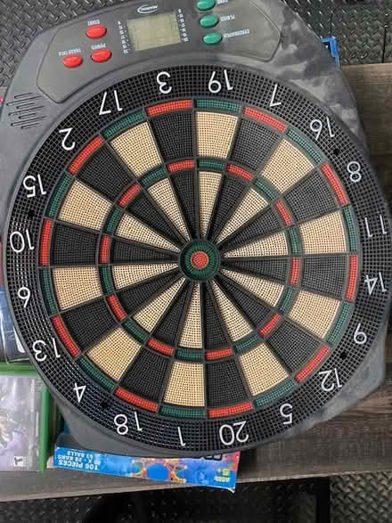 Photo of free dart board, no darts (Peacock gap San Rafael, CA) #1