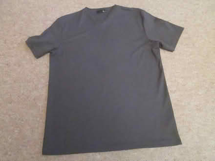 Photo of free Man's t-shirt (Enfield EN2) #1