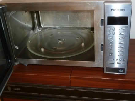 Photo of free Panasonic Microwave - NOT WORKING (Cookhill B49) #3