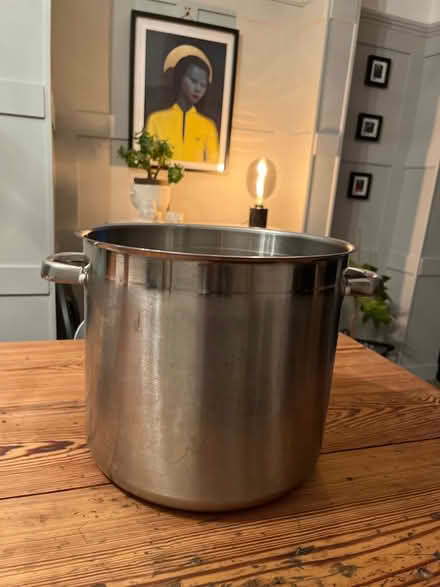 Photo of free XL pan (Lancaster and Morecambe) #1
