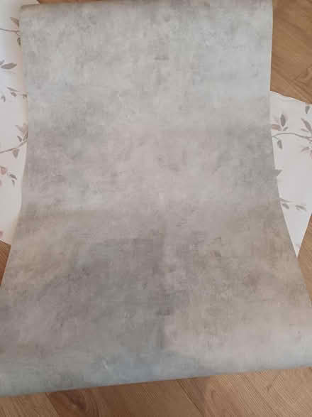 Photo of free Wallpaper- half rolls and samples (W12) #2