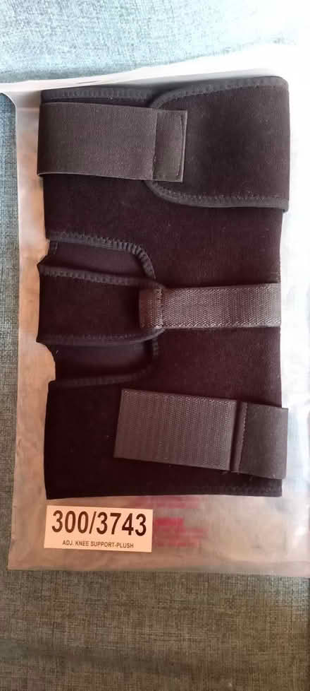 Photo of free York Knee Support Adjustable (FK9 Bridge of Allan) #2