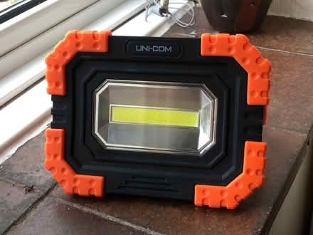 Photo of free COB light (Parliament Hill Fields, NW5) #1