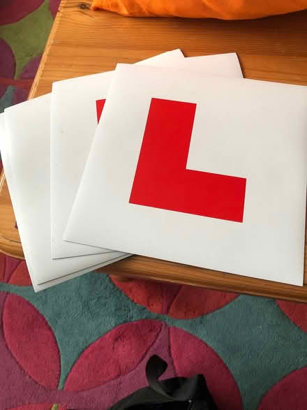 Photo of free L plates, magnetic (Hempstead) #1