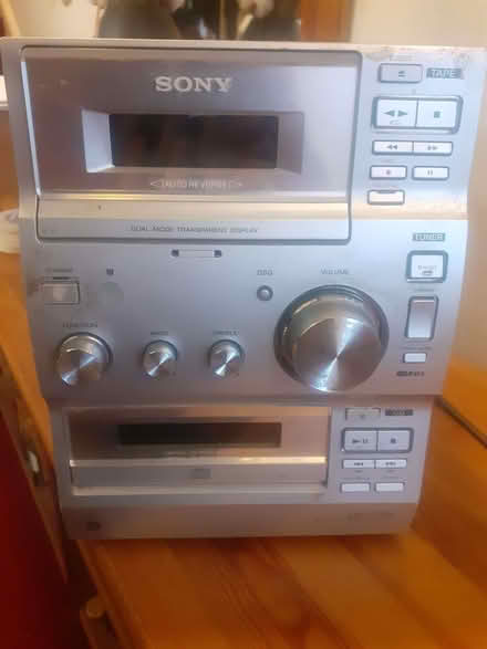 Photo of free Sony mini hifi (King's Cross N1) #1