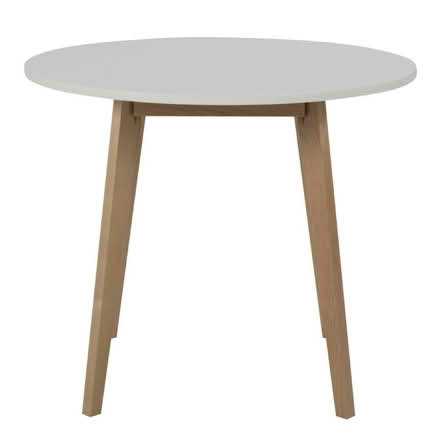 Photo of White round table (Brockley SE4) #1