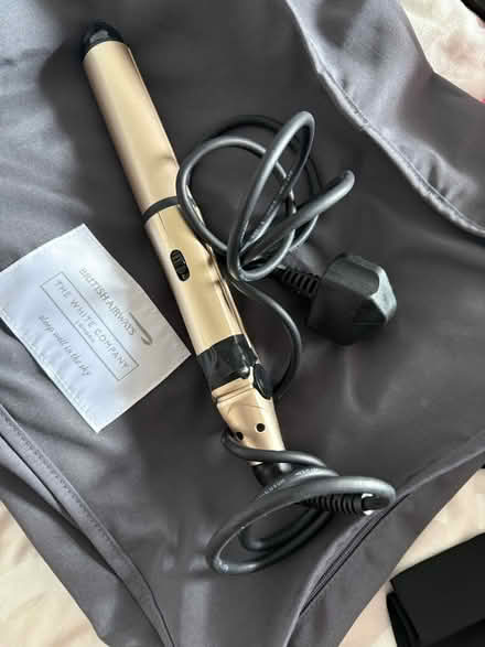 Photo of free Hair straightener/curler (Se2) #1