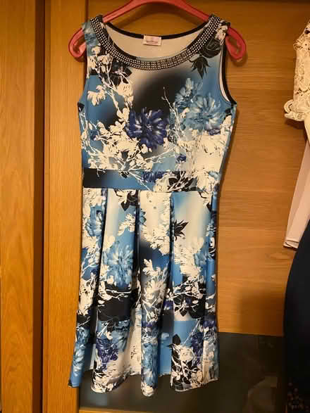 Photo of free Dress (CH43) #1