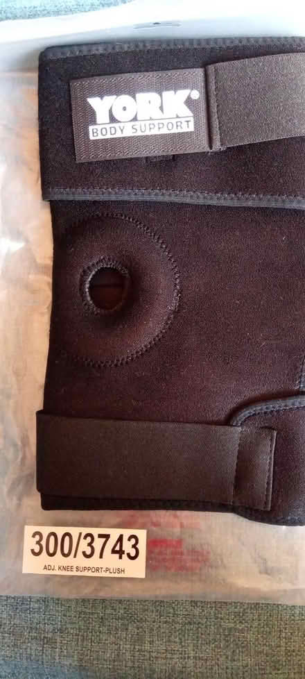 Photo of free York Knee Support Adjustable (FK9 Bridge of Allan) #1