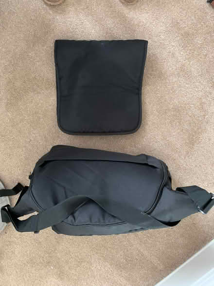 Photo of free Ickle Bubba Carrycot & Changing Bag for Stomp Travel System (Iver Heath Fields SL0) #4