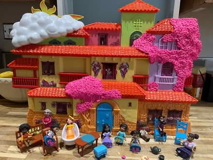 Photo of free Encanto dollshouse (Swindon SN3) #1
