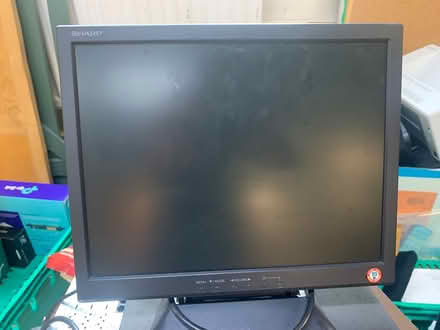 Photo of free 3 computer monitors (Old Trafford) #2