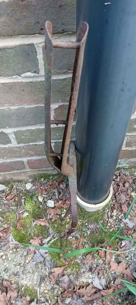 Photo of free Garden fork (Whitemans Green RH17) #1