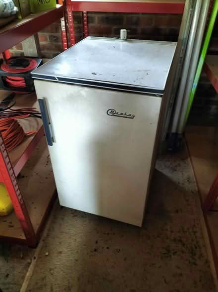 Photo of free fridge (oakley RG24) #1