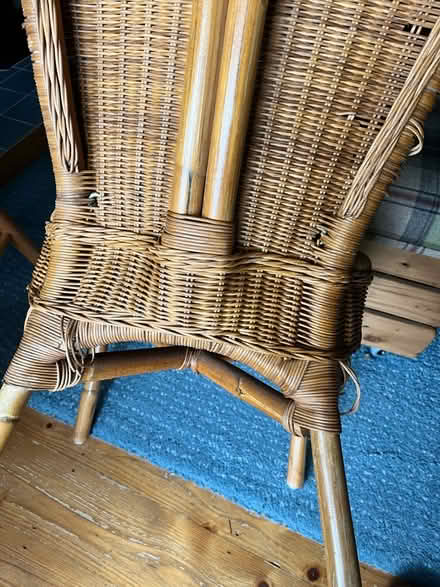 Photo of free 4x wicker dining chairs (TN24) #3
