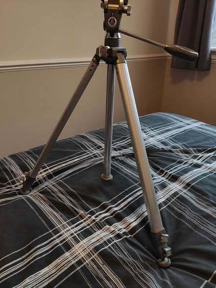 Photo of free Velbon Aluminium Tripod (Thorney Leys OX28) #1