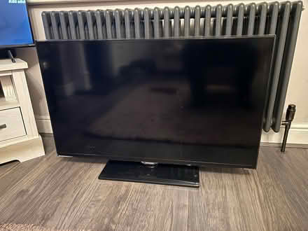 Photo of free 40” led tv (Barkingside IG6) #1