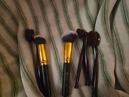 Photo of free Gently used, clean make-up brushes (Ballard) #4
