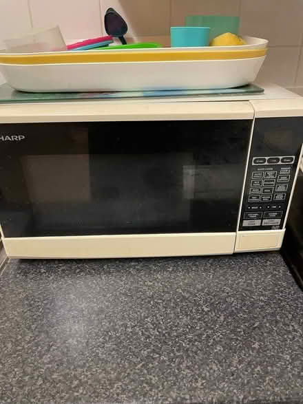 Photo of free Microwave (Harringay N15) #1