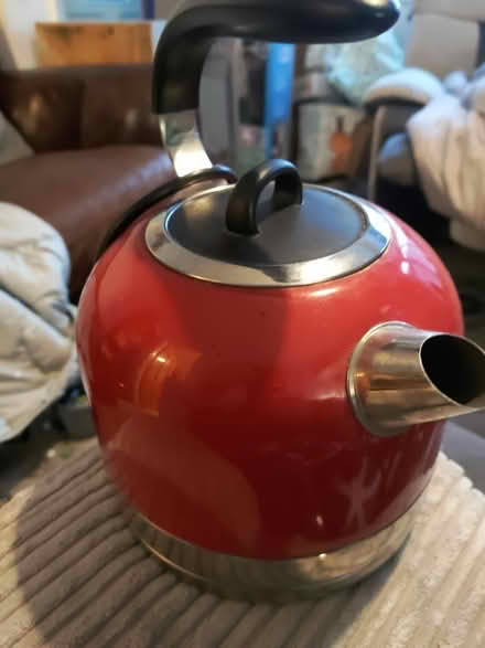 Photo of free kettle by Haden (CV5) #2