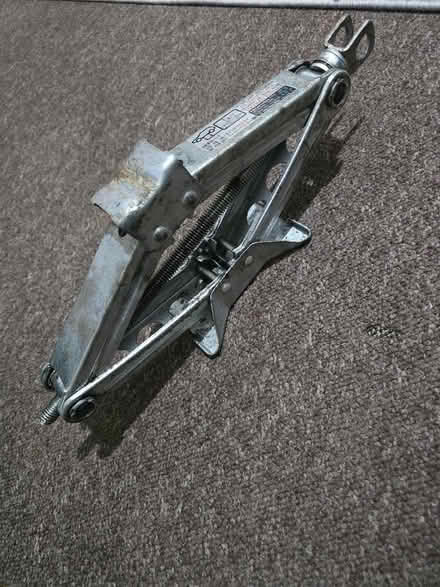 Photo of free Car Scissor Jack (CT9) #2