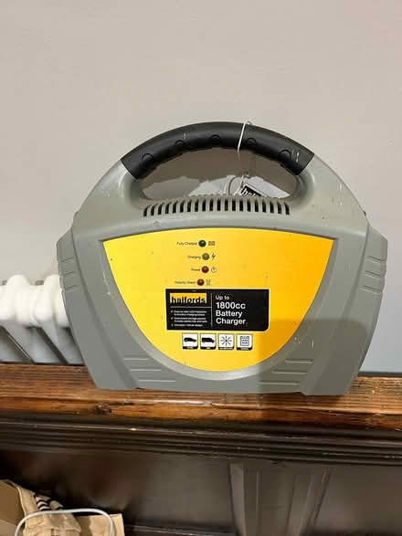 Photo of free Battery chargers (Teddington TW11) #1