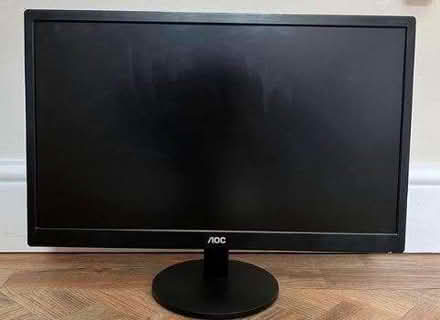 Photo of computer monitor (Eastbourne BN21) #1