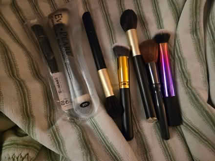Photo of free Gently used, clean make-up brushes (Ballard) #3