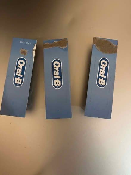 Photo of free Oral b tooth brush heads x3 (Putney) #2