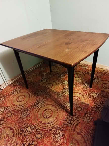 Photo of free Extendable dining table (Hollingbury BN1) #1