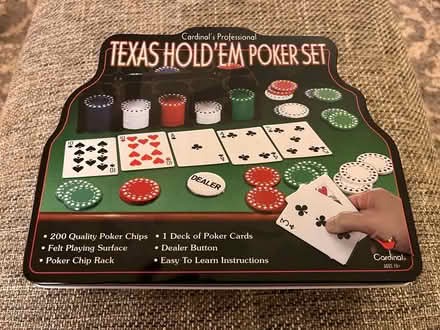 Photo of free Poker chip set (Haggerty and 7 mile) #1