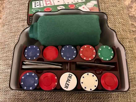 Photo of free Poker chip set (Haggerty and 7 mile) #2