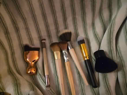 Photo of free Gently used, clean make-up brushes (Ballard) #1