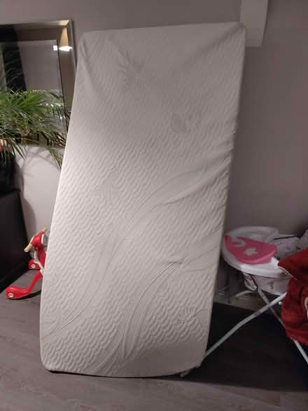 Photo of free Single mattress, not used much (Stalybridge, SK15) #1