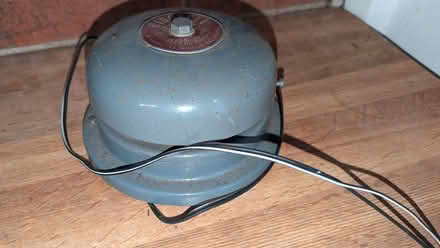 Photo of free Fire alarm bell (Ellenbrook M28) #3