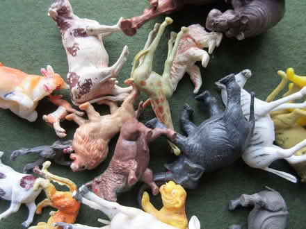 Photo of free 'vintage' plastic farm, zoo & jungle animals (Malvern Link WR14) #1