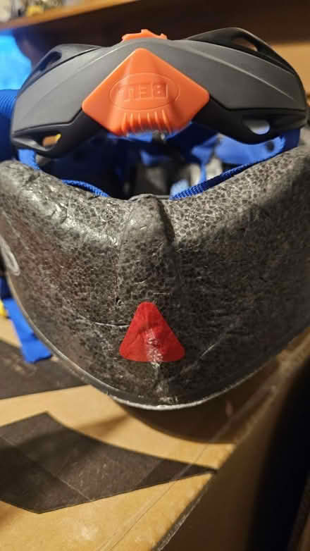 Photo of free Kids cycle helmet (TW7 Isleworth) #3