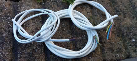 Photo of free Cables and wires (Shorton TQ3) #3