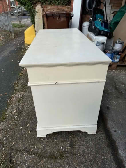 Photo of free Desk (Guildford, Surrey GU1) #3