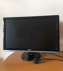 Photo of free DELL Monitor (Raynes Park SW20) #1