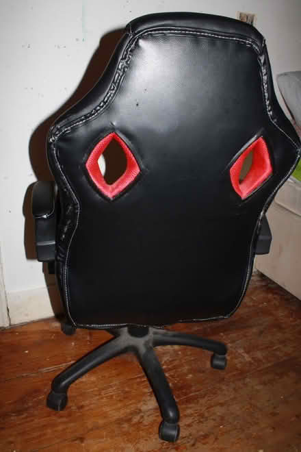 Photo of free Gamer chair (Sw2) #1