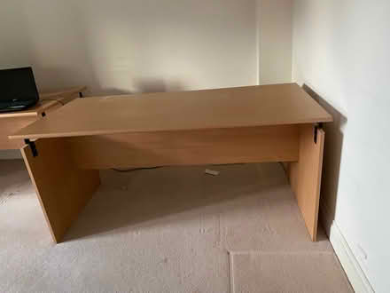 Photo of free Office desk (Southborough TN4) #1