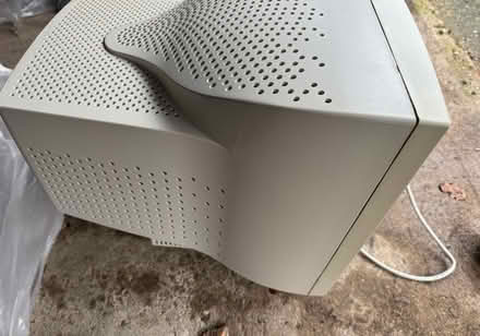 Photo of free PC Monitor Hanson 37e (Kelvedon CO5) #2