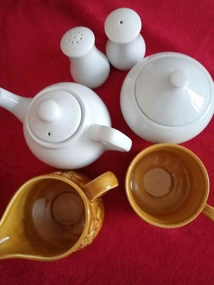 Photo of free Assortment of kitchen items (Worcester) #1