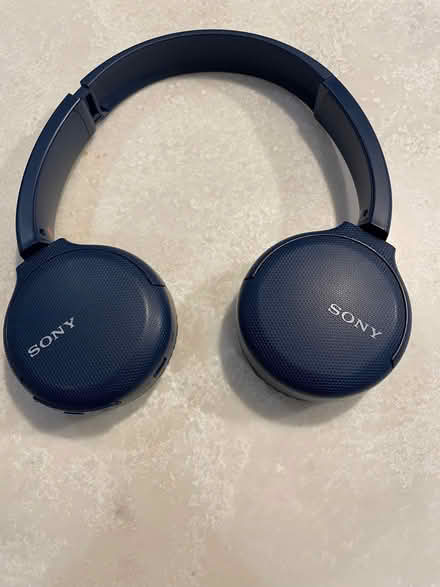 Photo of free Headphones (Oswestry SY11) #1