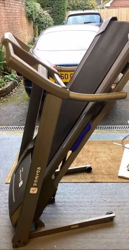 Photo of free Running machine (Lower Earley RG6) #3
