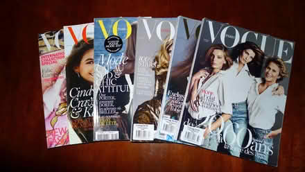 Photo of free Vogue magazines (Marlow SL7) #1