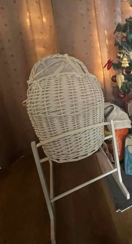 Photo of free ELEGANT BABY White Basket (CO1 North Hill) #2