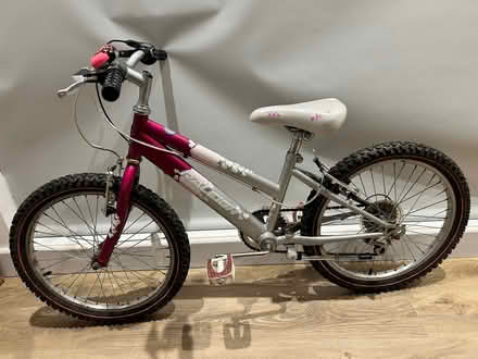 Photo of free Girls Bike Age 5-8 years (Caton LA2) #1